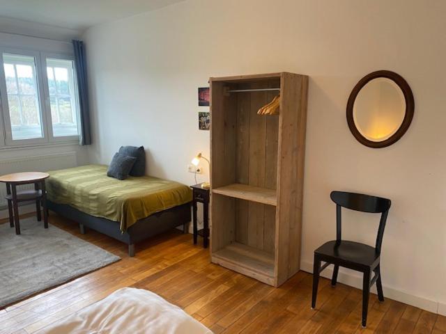Kerpen  Die Strumpffabrik - Guesthouse חדר תמונה